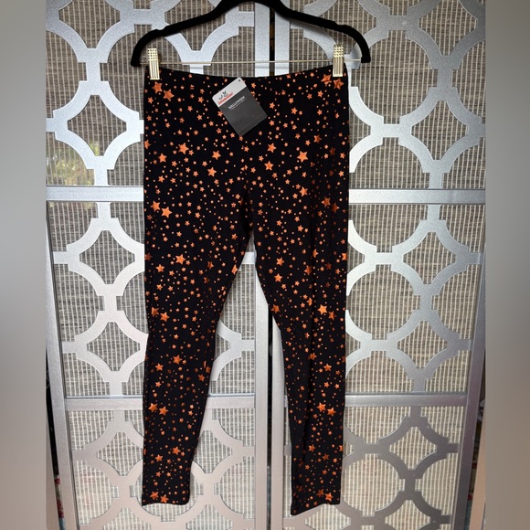 Walmart Other - NWT Kids Star Patterned Leggings - Black and Orange